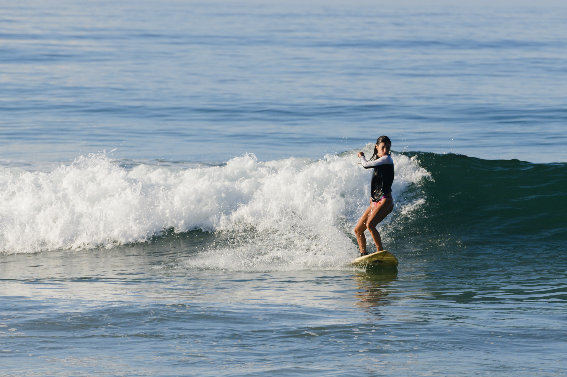 ALI SURFING